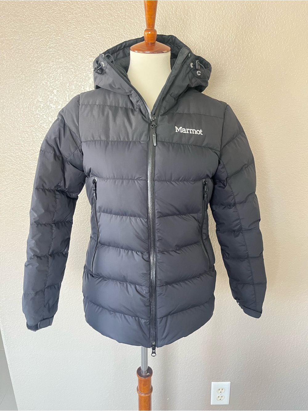 Marmot down jacket XS